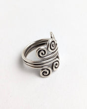 Swirly ring