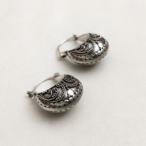 FINE FILIGREE SILVER HOOPS