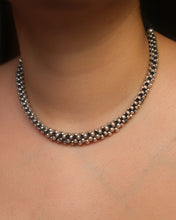 Silver bead neckalce