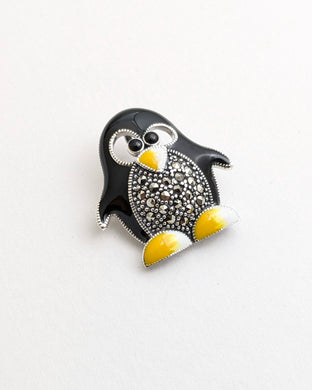 Penguin broach cum pendant