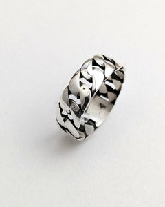 Cuban ring