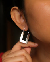 U-hoop earrigs