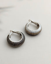 Micro setting zircon balis