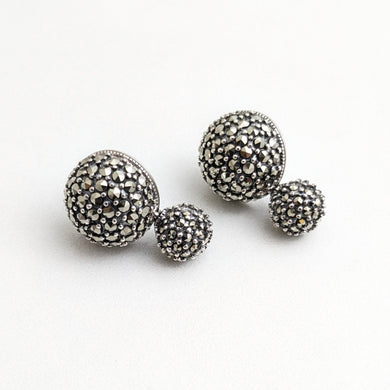 Double ball earrings