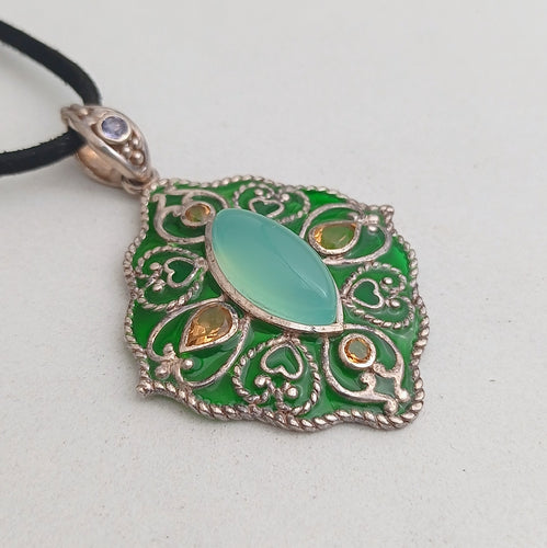 Green enamel pendant