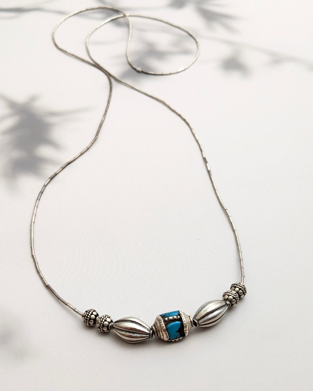 Silver bead necklace with Turquiose and silver bead