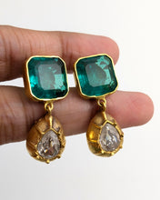 Green and Kundan drop earrings