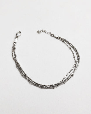 Multi line bracelet