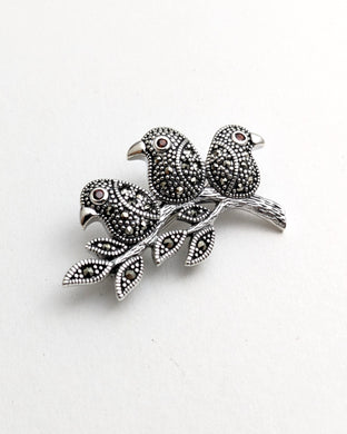 Sparrow broach cum pendant