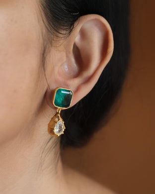 Green and Kundan drop earrings