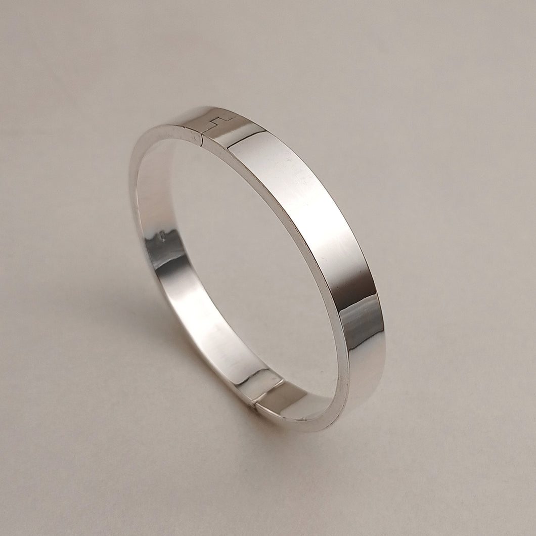 High polish openable silver bangle