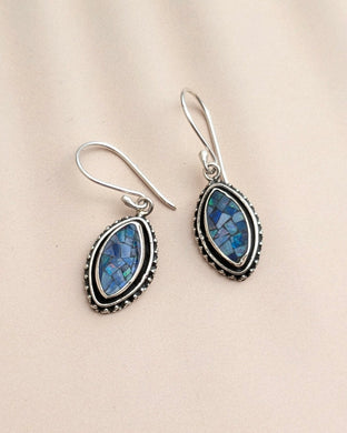 Opal chips earrings