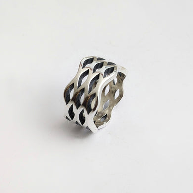 Checkered band