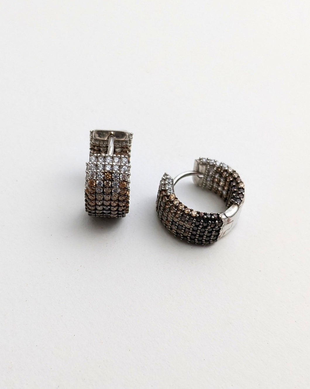 Micro setting zircon bali