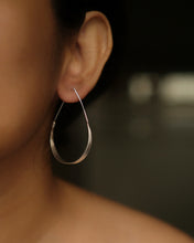 Modern teardrop Silver hoop earrings