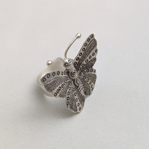 Butterfly ring