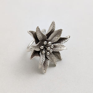 Flower ring