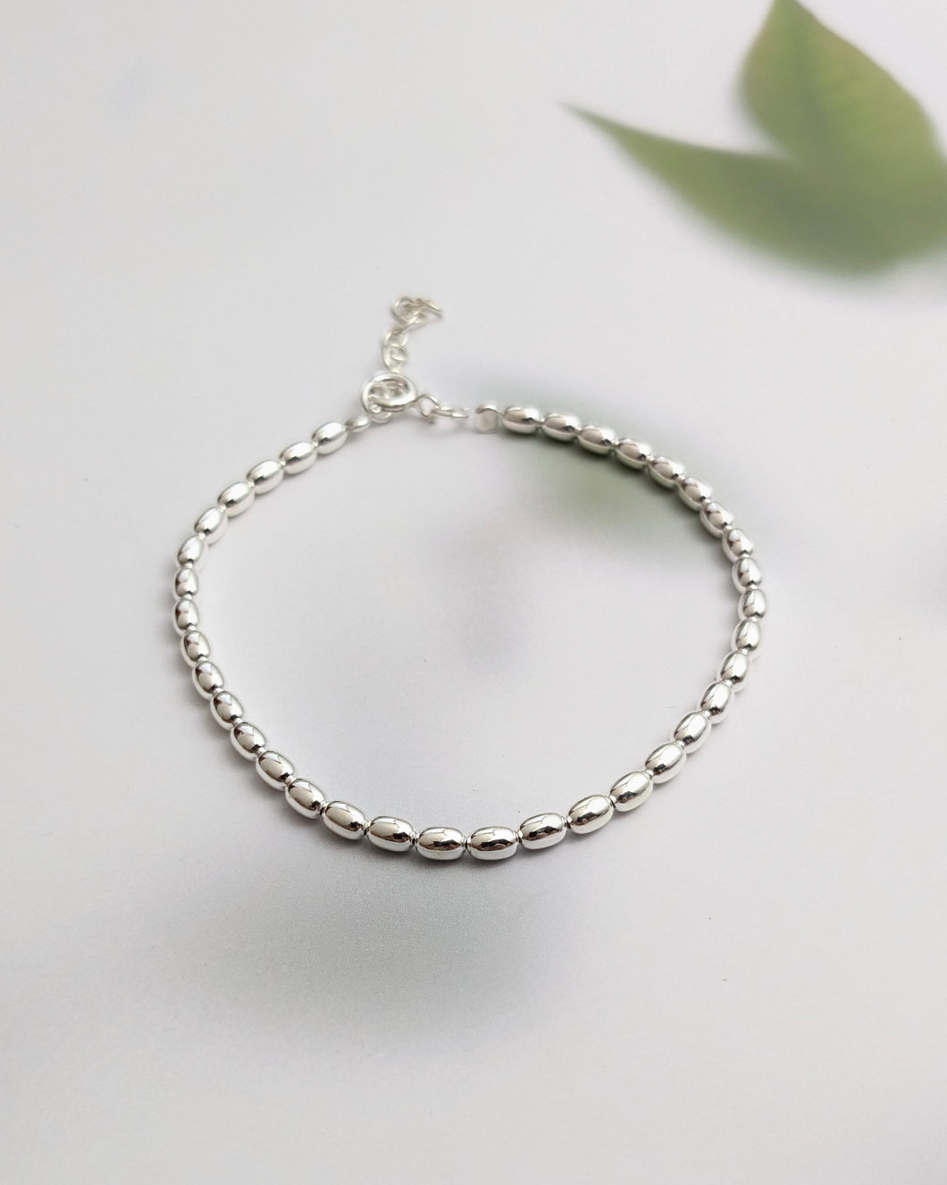 Elliptical bead bracelet