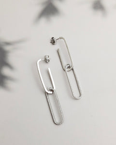 Cubic zircon danglers