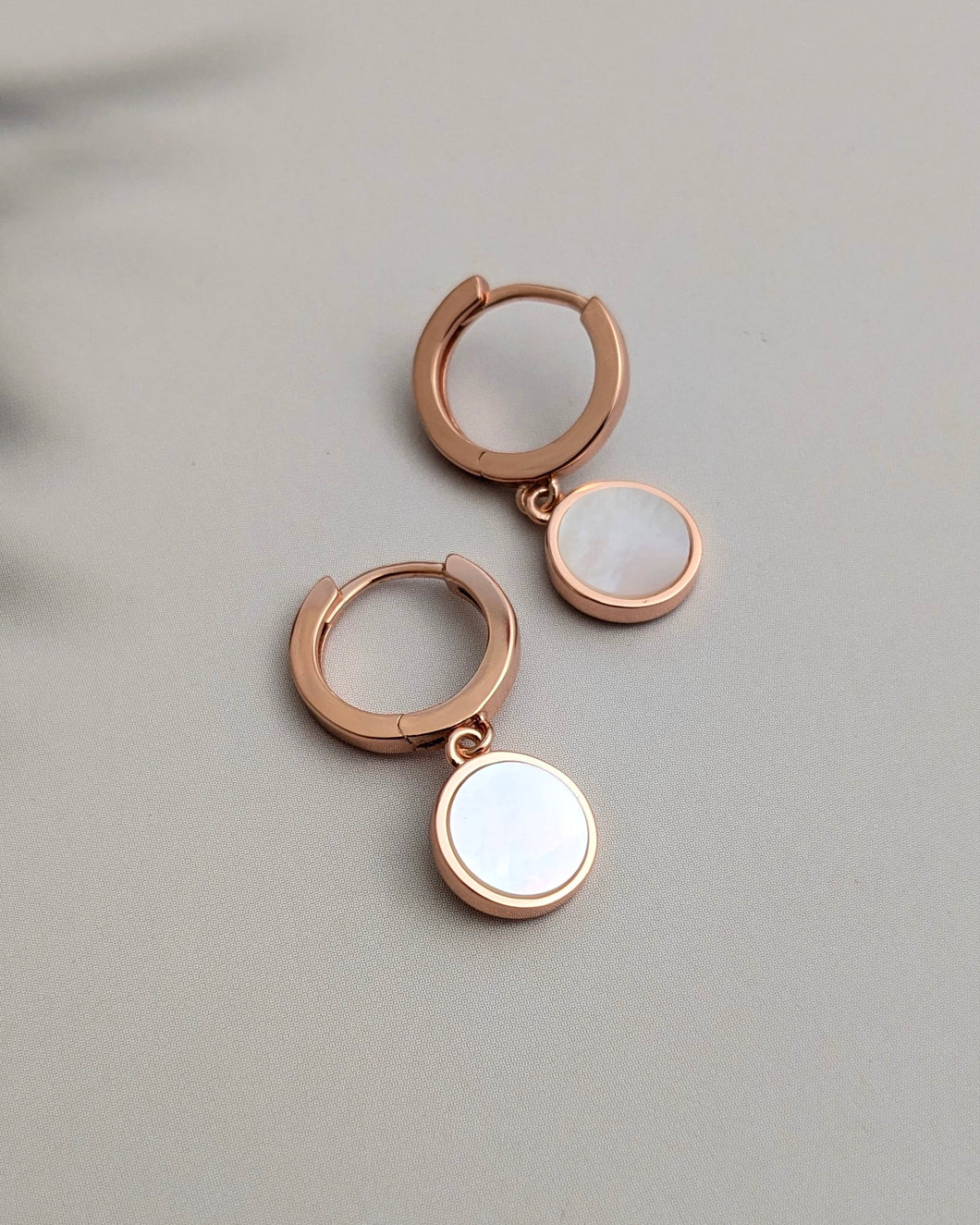 Mother of pearl drop earrings