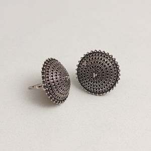 Fine rawa studs