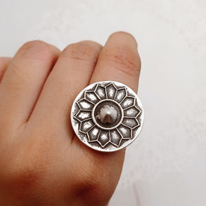 FLORAL RING