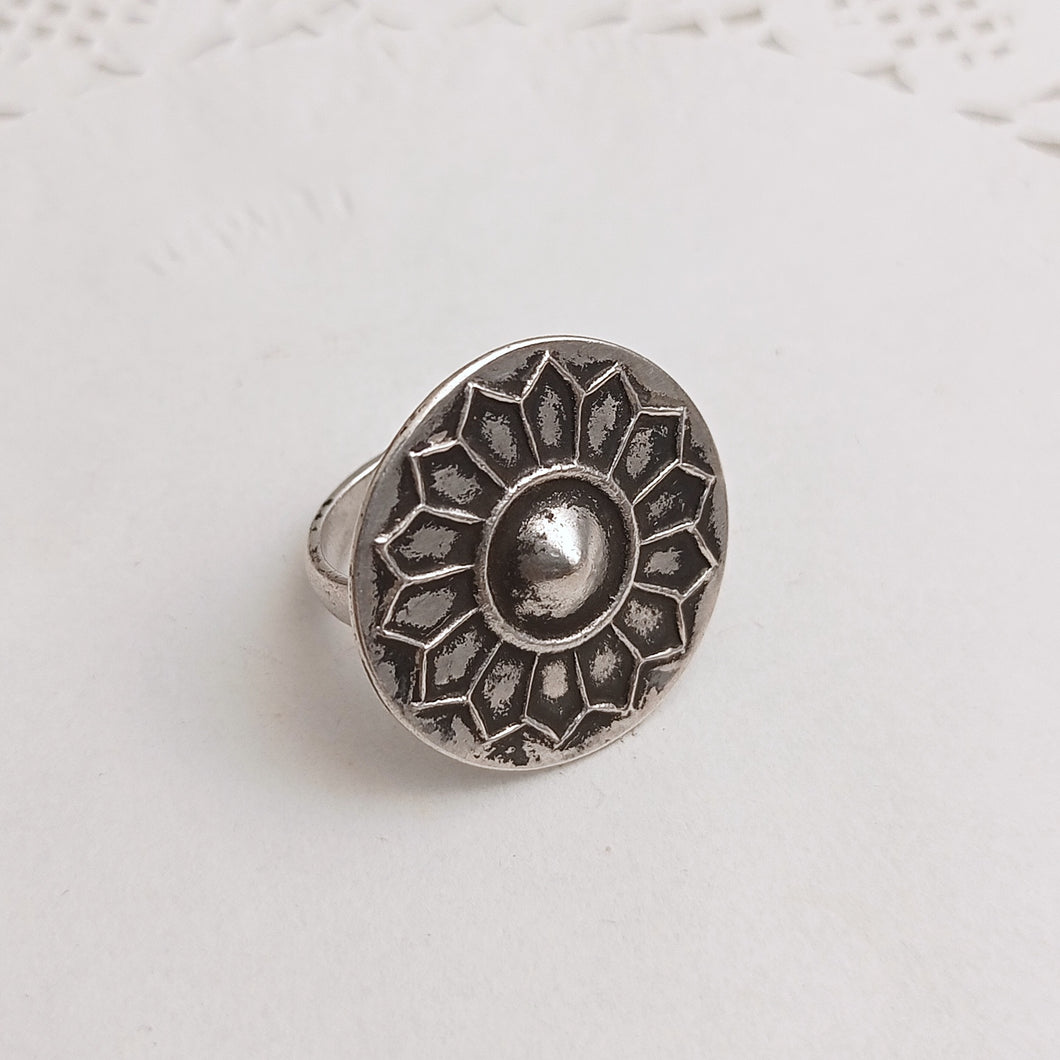 FLORAL RING