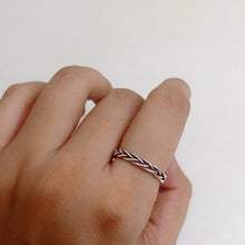 Fine wire ring