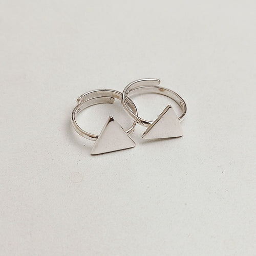 TIKONA SILVER TOE RING