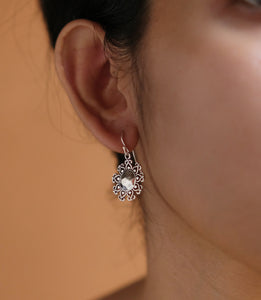 Simple hook earrings