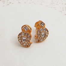 Paisley stud kundan earrings