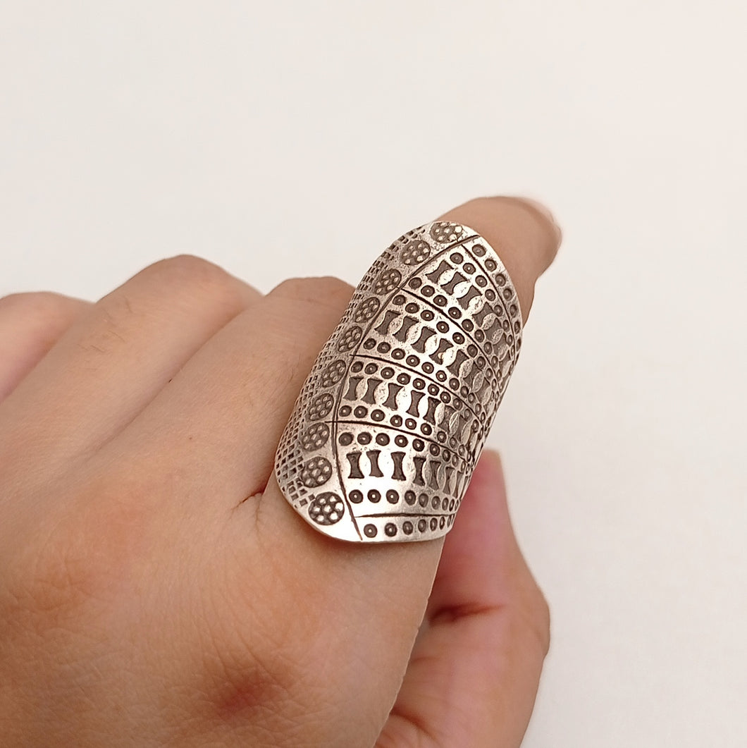 Tribal ring