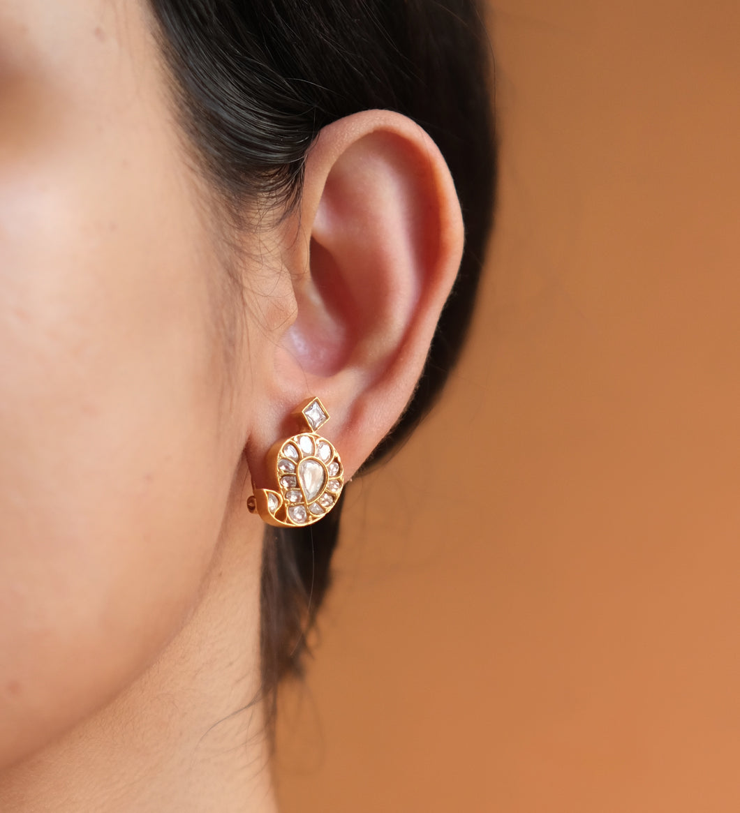 Paisley stud kundan earrings