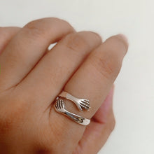 Love hug ring