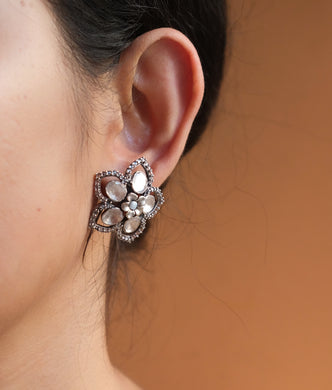 Victorian moissanite stud