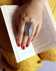 BOAT SHAPED SILVER RING