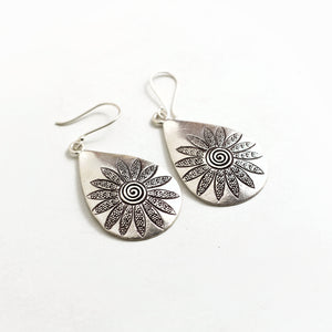 FLORAL SILVER EARRINGS