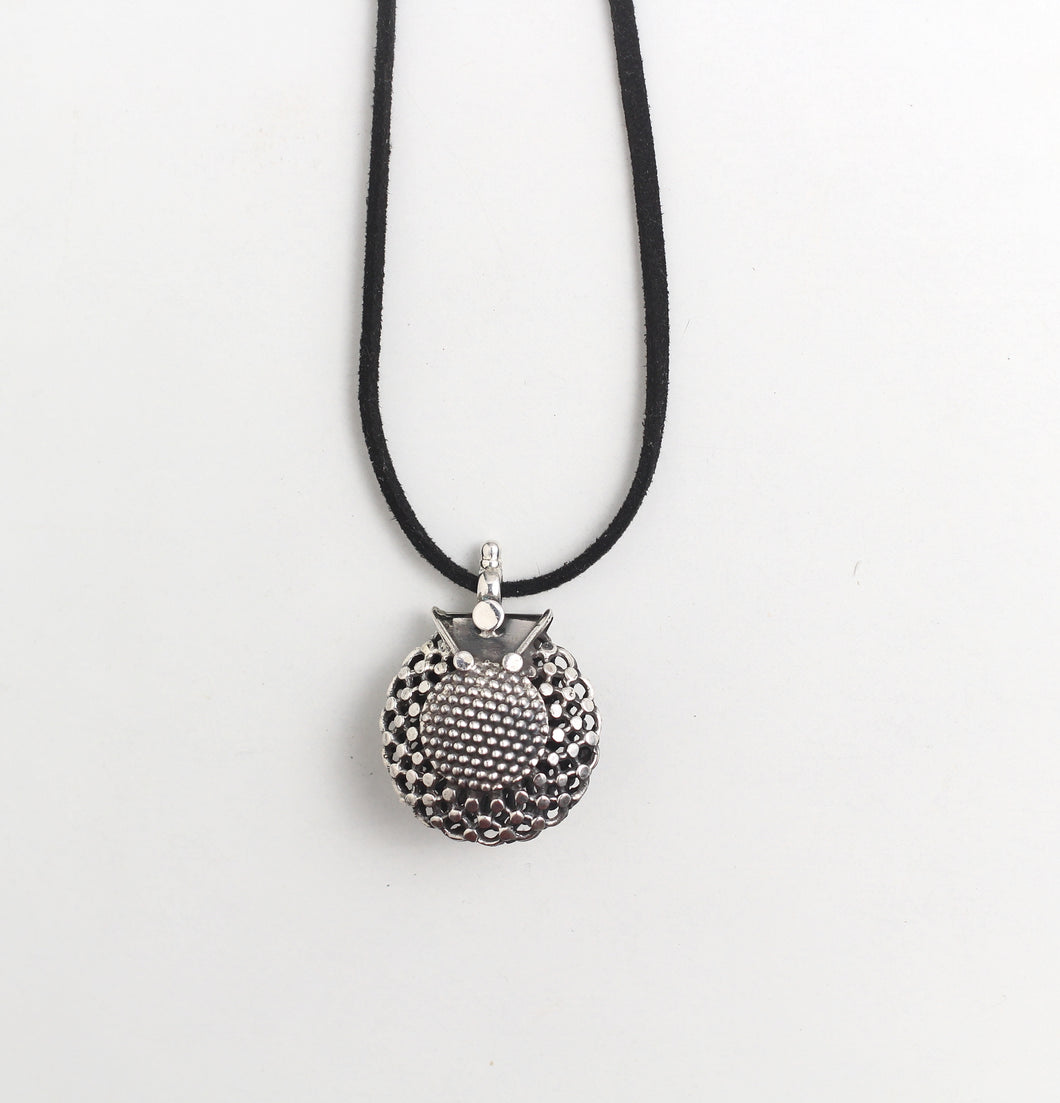ROUND SILVER WEB PENDANT