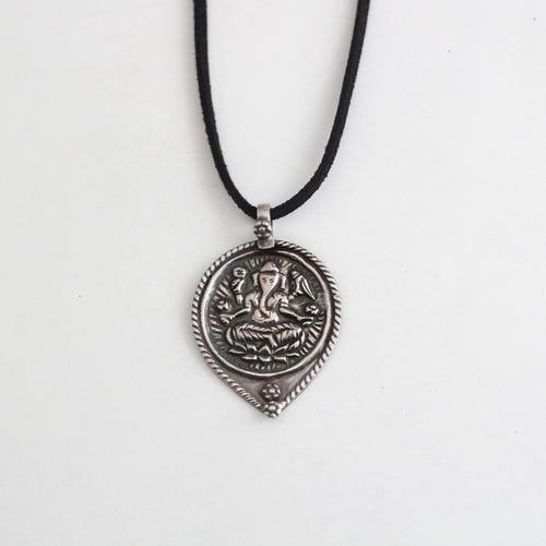 SILVER GANESHA PENDANT