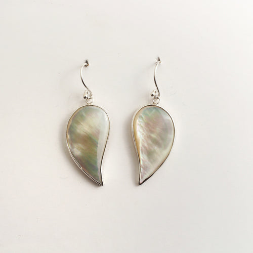 PAISLEY SHAPE SHELL AND SILVER EARRINGS