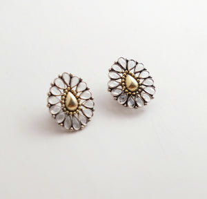 PAN SHAPE VICTORIAN STUDS