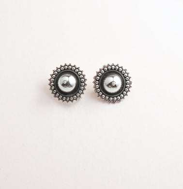 FINE  SILVER STUD