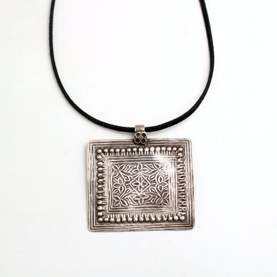 REACTANGULAR FLORAL EMBOSSED SILVER PENDANT