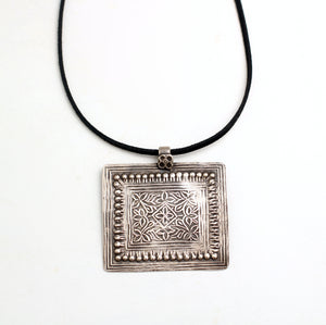 REACTANGULAR FLORAL EMBOSSED SILVER PENDANT