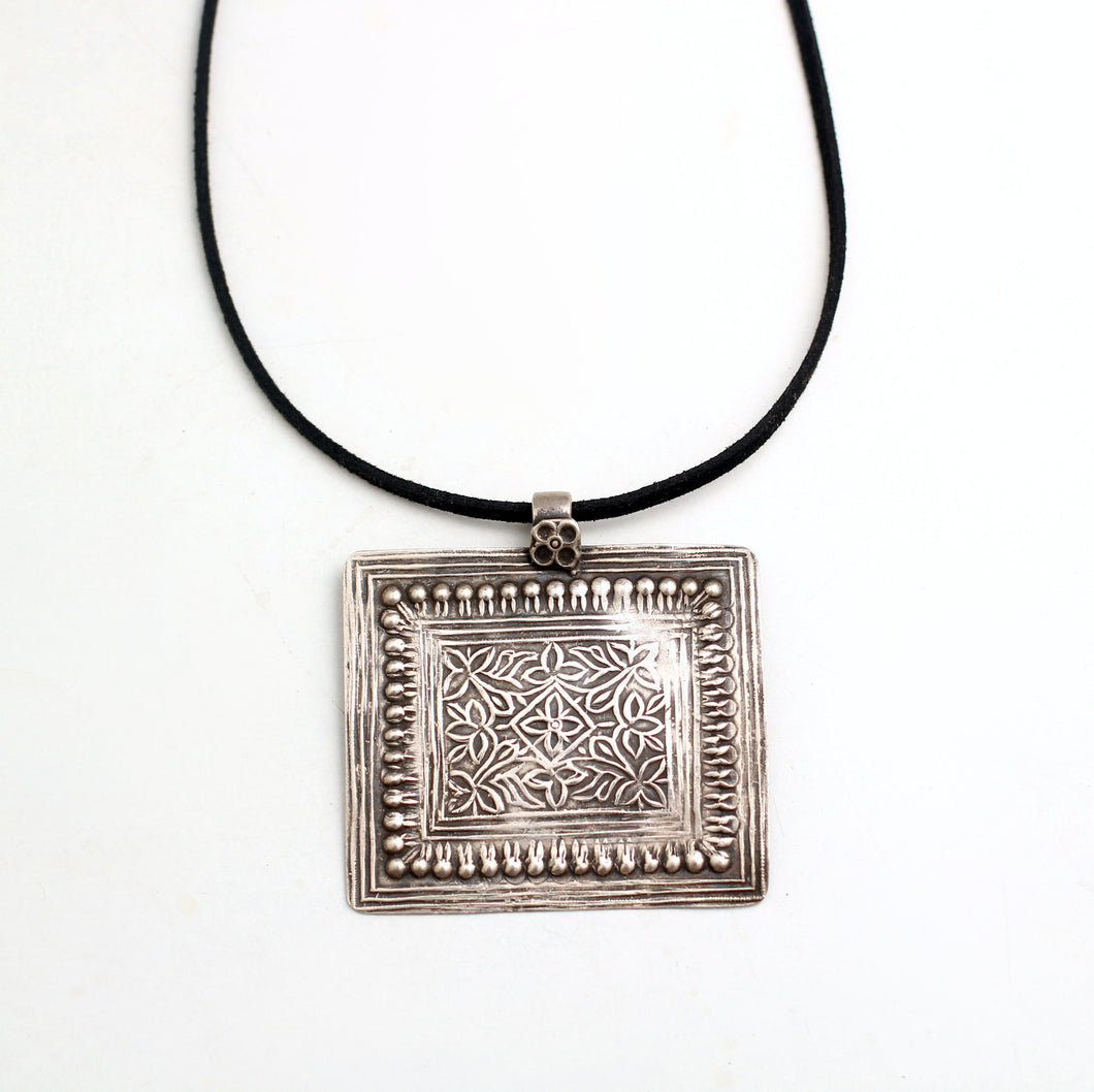 REACTANGULAR FLORAL EMBOSSED SILVER PENDANT