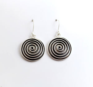 CONCENTRIC DESIGN SILVER EARRINGS