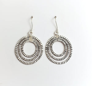CONCENTRIC DESIGN SILVER EARRINGS