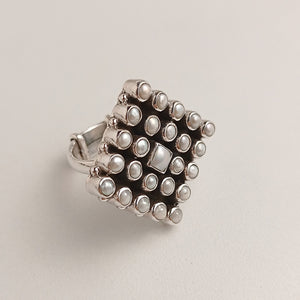 MAZE SILVER PEARL RING