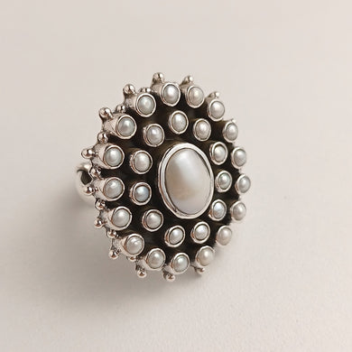 ELLIPTICAL PEARL SILVER  RING