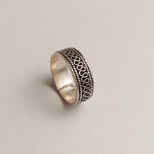FINE SILVER BAND RING